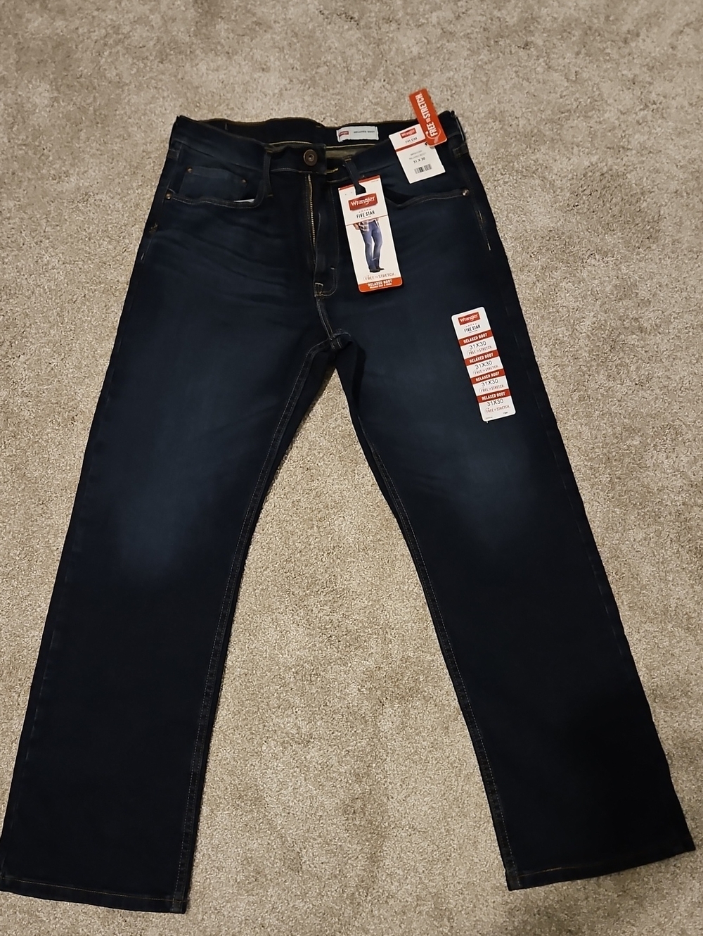 Wrangler Men's Dark Blue Relaxed Boot Jeans NWT 31x30